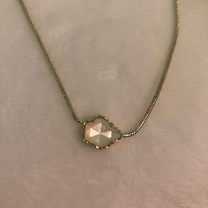 KENDRA SCOTT NECKLACE!